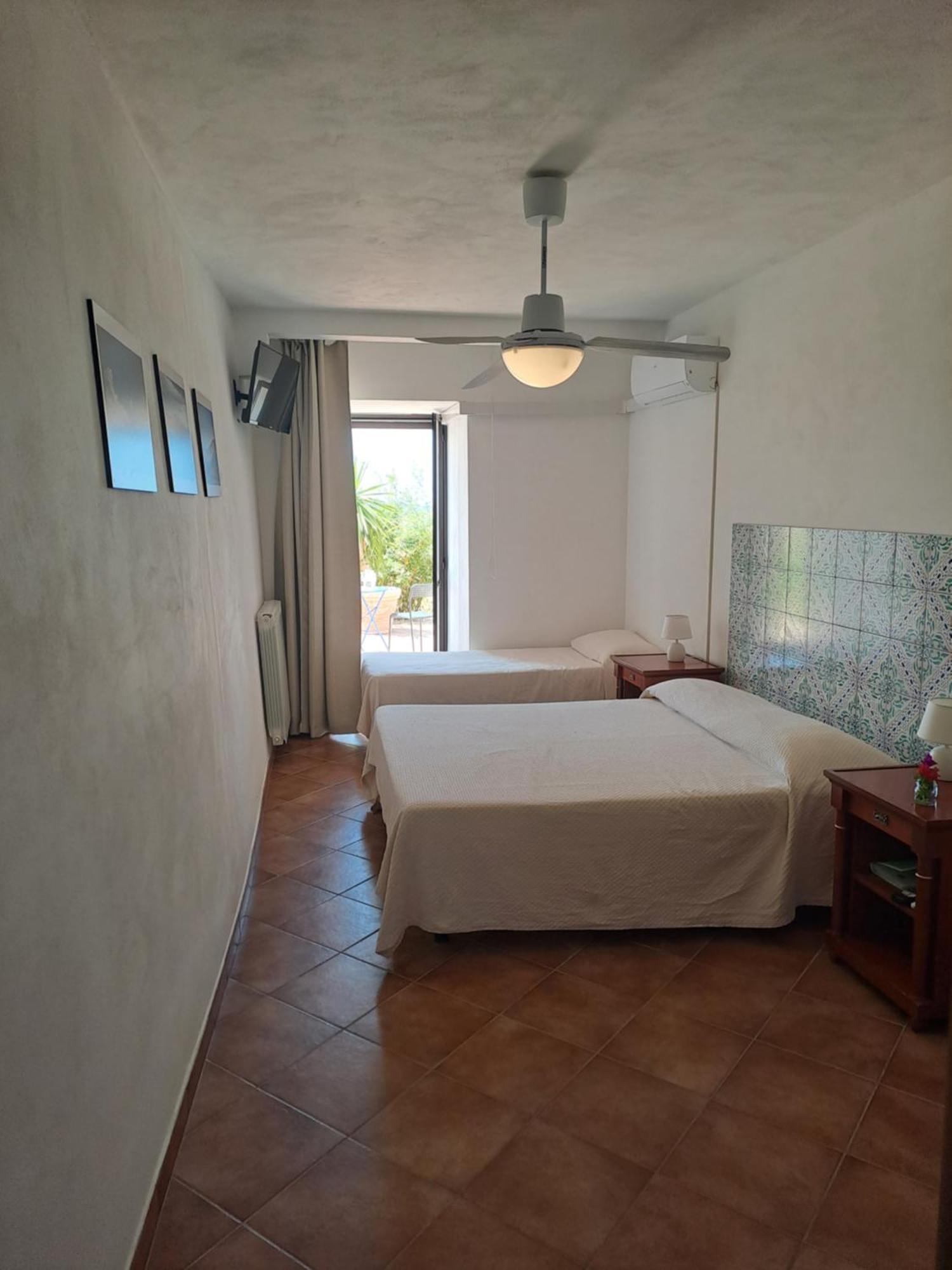 Fattoria Manostalla Villa Chiarelli Balestrate Exteriör bild